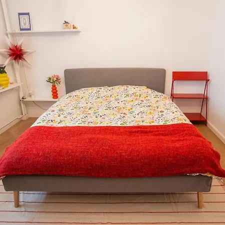 Apartment Spacious Near National Arena, Parks *