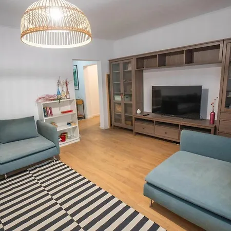 Spacious Near National Arena, Parks בוקרשט