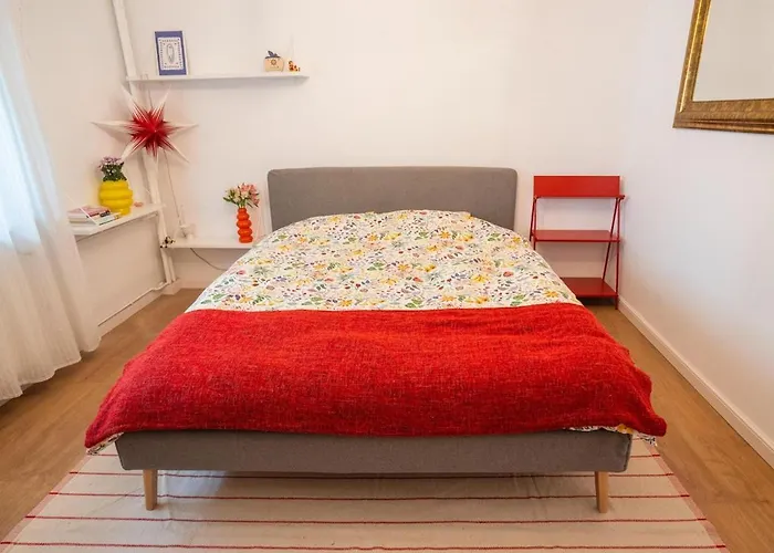 Daire Spacious Near National Arena, Parks *