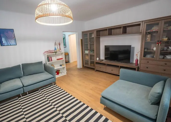 Spacious Near National Arena, Parks Bükreş